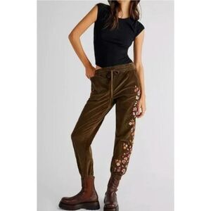 DRIFTWOOD Brown Floral Embroidered Corduroy Joggers Size XS